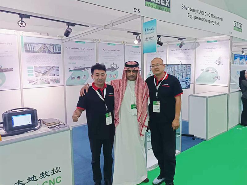 DADI CNC блистает на выставке Saudi Metals 2025, обеспечивая промышленное будущее Ближнего Востока с помощью инновационных технологий